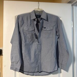 Wrangler Light Blue Western Snap Front ShirtXL with one broken button ..118